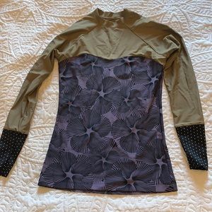 Seea Size Medium Hermosa Swim Shirt Long Sleeve Multicolor Rash Guard Top Womens